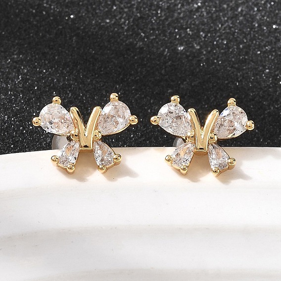 Серьги-гвоздики с бабочками из латуни с микропаве из прозрачных кубических цирконий, без никеля 