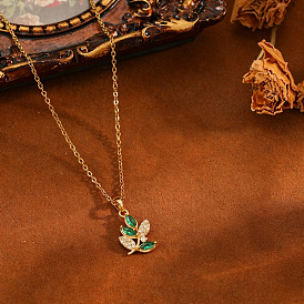 Anhänger aus Messing mit klaren Zirkonia in Blüten- und Blattform 304 Halsketten aus Edelstahl-Kabelkette für Damen, golden