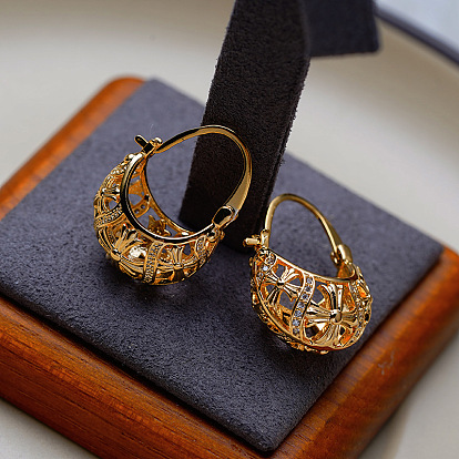 Chic Chinese-style Hollow Bird's Nest Earrings with French Charm and Gold-tone Personality