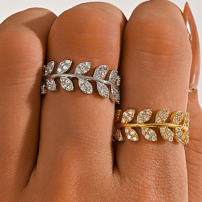 Кольца для женщин с микропаве из латуни и кубическими цирконами, лист