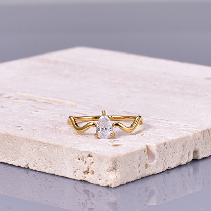 Каплевидные 304 кольца из нержавеющей стали с прозрачным кубическим цирконием для женщин