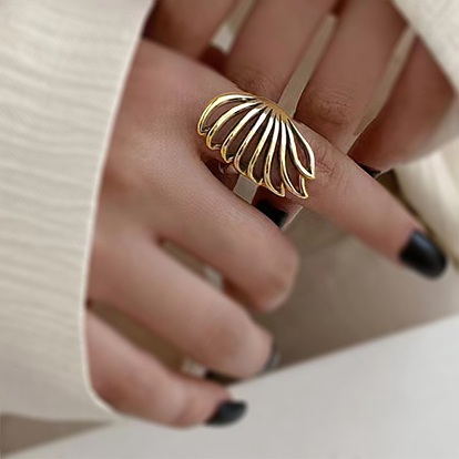 Minimalist Hollow Feather Brass Finger Ring for Women