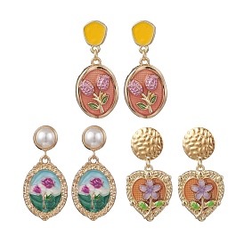 3 пары серег-гвоздиков с подвесками из сплава и эмали, с пластиковой жемчужины, овал/сердце с цветочным узором, золотые