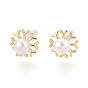 Серьги-гвоздики из латуни и натурального жемчуга, снежинка