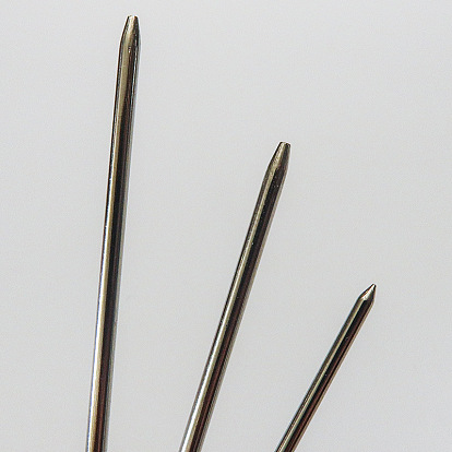 China Factory Knitting tools stainless steel blunt cross stitch needle  suture needle wool thick head big hole needle bottle as shown in the  picture in bulk online 