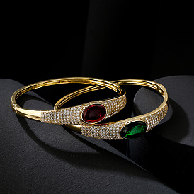 Antique-style Gold-plated Copper Bangle with Zirconia Inlay for Women