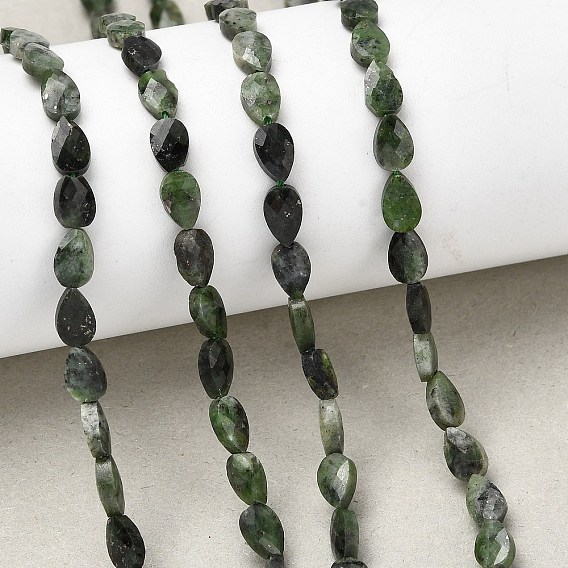 Натуральный зеленый диопсид бисер нити, слеза, граненые