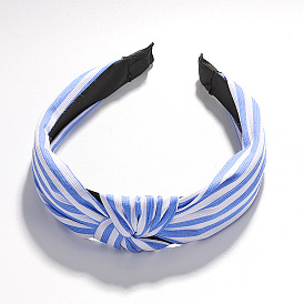 Striped Grid Hairband with Artistic Style - Face Washing Headband for Hair Covering.