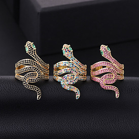 Fashionable Unisex Ring with Unique Design - Cobra Snake, Trendy, Eyewear-inspired.