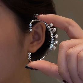 Elegant Pearl Diamond Ear Cuff - Minimalist Design, Winter Ear Accessory.