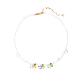 Elegant Resin Flower Necklace with Colorful Beads - Handmade, European and American Design.