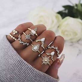 Stylish 10-Piece Set of European and American Crown Alloy Rings with Star Design for Women's Fashion Accessories
