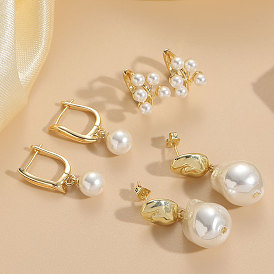 Minimalist and Luxurious 14K Gold-Plated Pearl Earrings with Unique Design