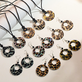 Комплекты из круглых акриловых подвесок и серег с леопардовым принтом