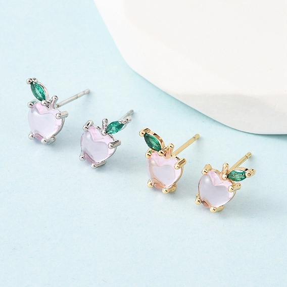 Серьги-гвоздики в форме яблока с микропаве из кубических цирконий из латуни, со стеклом