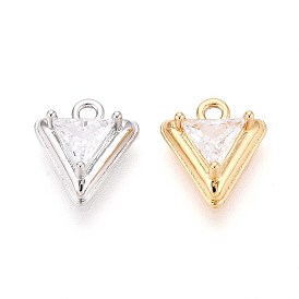 Кулон из циркония, треугольник прелести