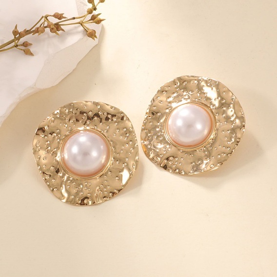 Серьги-гвоздики из железа и пластика с жемчугом, плоско-круглые