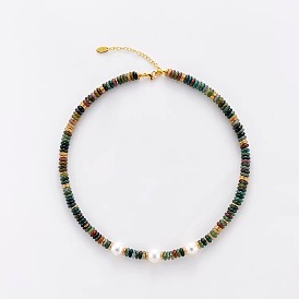 Collares con cuentas de perlas naturales de agua dulce y ágata india natural en forma de rondel con cadenas terminales de acero inoxidable.