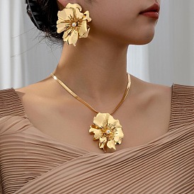 Комплекты из цветочного сплава сережек и ожерелий с подвесками для женщин, с имитацией жемчуга