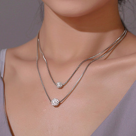 Double-layer necklace with diamond-studded ball lock clavicle chain - simple and short.