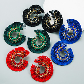 Colorful Glass Fringe Earrings for Women - Retro, Exaggerated and Luxurious Ear Accessories with a Touch of Minimalism.