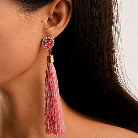 Серьги-гвоздики из сплава и эмали, горный хрусталь и акриловые, стиль с кисточками, золотые