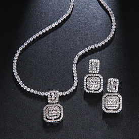 Комплекты из квадратных латунных подвесок с микропаве из прозрачных кубических цирконий и серег-гвоздиков