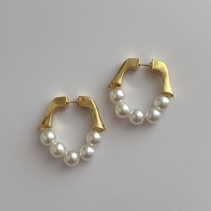 Minority Retro Design Metal Pearl Earrings Women's Fashion Temperament Personality Beaded Earrings Simple Versatile Ear Studs