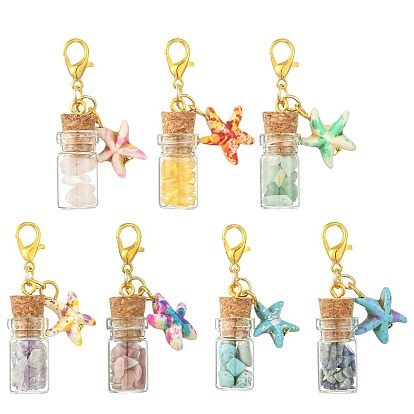 7 piezas 7 botella de deseos de vidrio de colores y chips de piedras preciosas y decoraciones colgantes de estrella de mar de turquesa sintética, con broches de langosta de la aleación de la garra, dorado