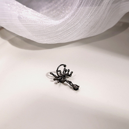 Dark and Edgy Spider Ear Clip with Unique Metal Design - Trendy Statement Earrings