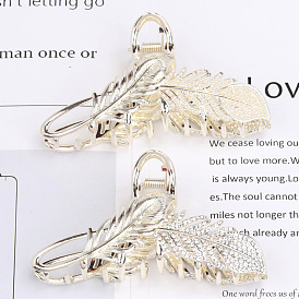 High-quality eco-friendly zinc alloy pearl feather hair clip - stylish and elegant.