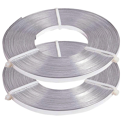 2 рулоны алюминиевой проволоки, плоский