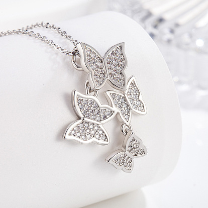 Подвеска-бабочка из латуни с микропаве и прозрачными кубическими циркониями 4 для женщин