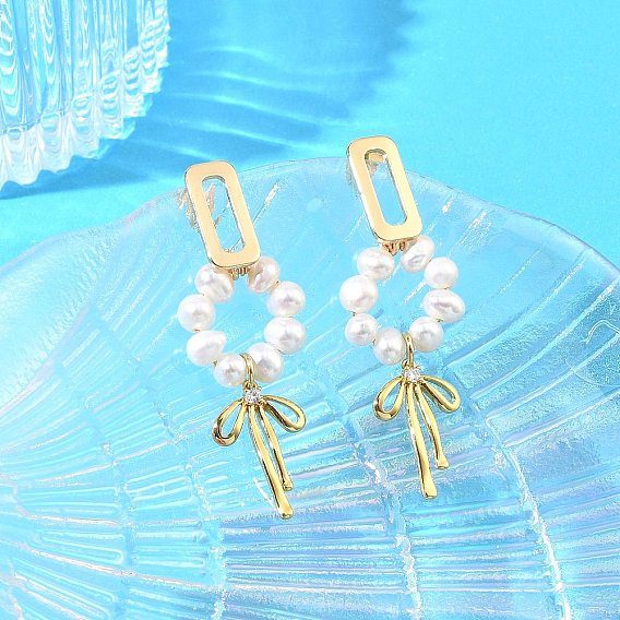 Серьги-гвоздики с бантом из латуни и стразами, с натуральным культивированным пресноводным жемчугом