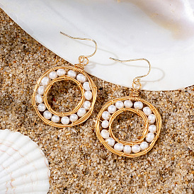 Элегантные латунные плоские круглые серьги с натуральным пресноводным жемчугом