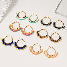Boucles d'oreilles en perles faites à la main, chics et élégantes, avec un motif de cercle géométrique - parfaites pour toute occasion !