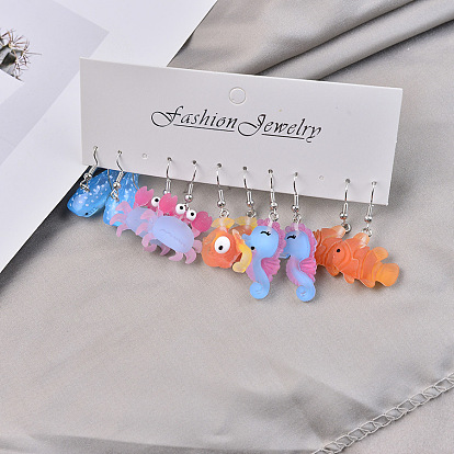 5 Парные серьги-подвески из смолы и сплава с морской тематикой, разнообразные, платина