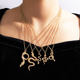 Bold Snake Pendant 5-Layer Geometric Chain Metal Necklace Set with Multiple Layers of Serpent Elements