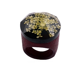 Resin & Wood Rings, with Dried Flower