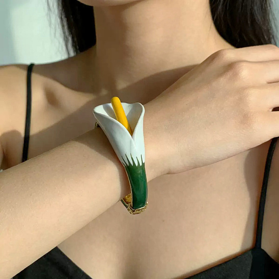 Alloy Enamel White Flower Hinged Cuff Bangles for Women, Golden