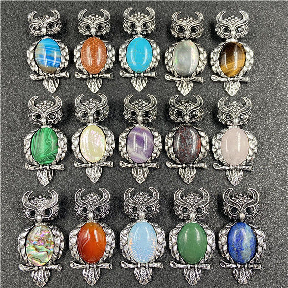 Брошь-булавка в виде совы из старинного серебряного сплава, с природных драгоценных камней