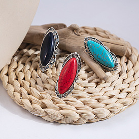Vintage Turquoise Ring with Artistic Oval Shape and Sophisticated Metal Finish - Unique Handcrafted Accessory for a Bohemian Chic Look