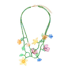 Handmade Floral Necklace - Trendy, Bohemian, Fashionable, Nature-inspired, Versatile.