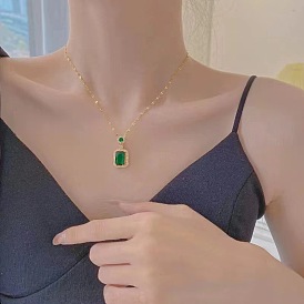 Латунный паве зеленый стеклянный прямоугольник кулон dapped цепи ожерелья для женщин