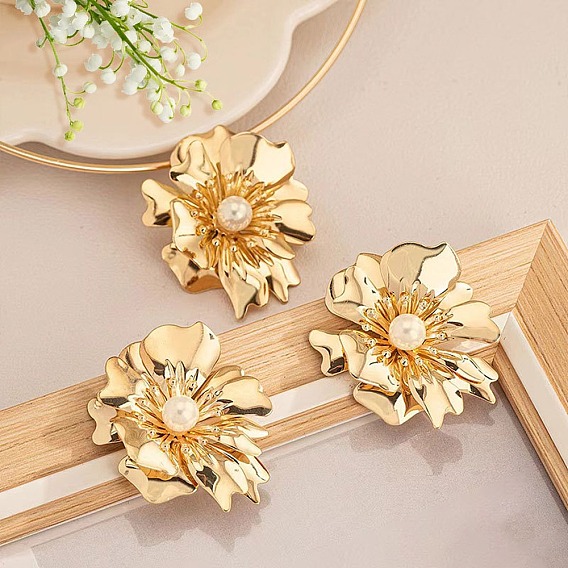 Ожерелья с подвесками из цветочного сплава и комплекты серег-гвоздиков для женщин, с имитацией жемчуга