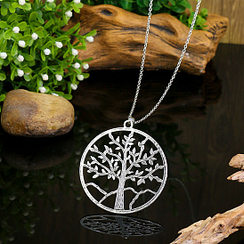 Stunning Silver Tree of Life Pendant Necklace with Exaggerated Circular Design