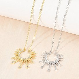 Collares con colgante de sol de latón con microengaste de circonitas cúbicas transparentes, sin plomo y cadmio, chapado en rack, larga duración plateado