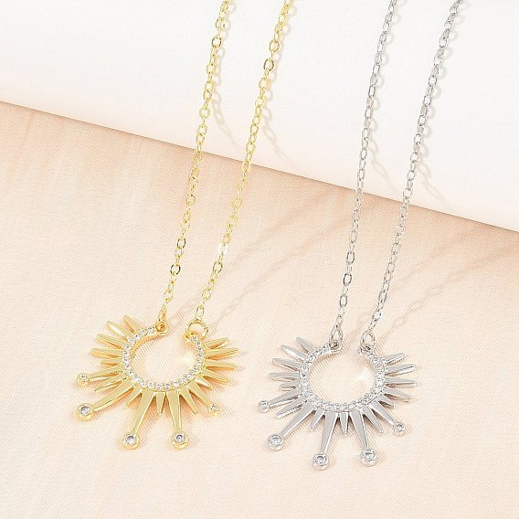 Colliers pendentifs soleil en laiton sertis de micro-pavés de zirconiums cubiques transparents, sans cadmium et sans plomb, crémaillère plaquage, plaqué longue durée