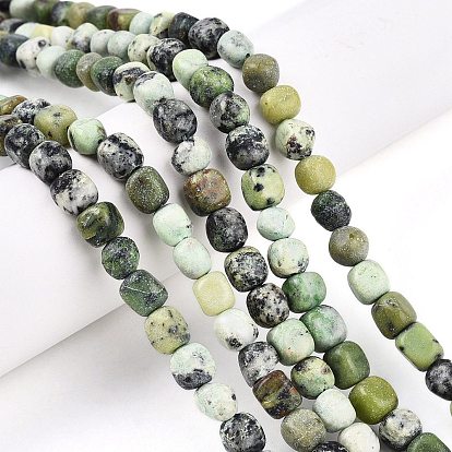 Природные серпантину нитей бисера, самородки, упавший камень