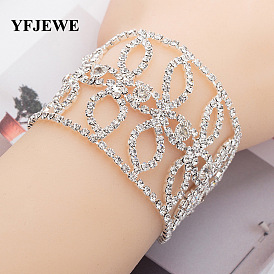 Elegant and Modern Diamond-Set Alloy Bracelet with Simple Style